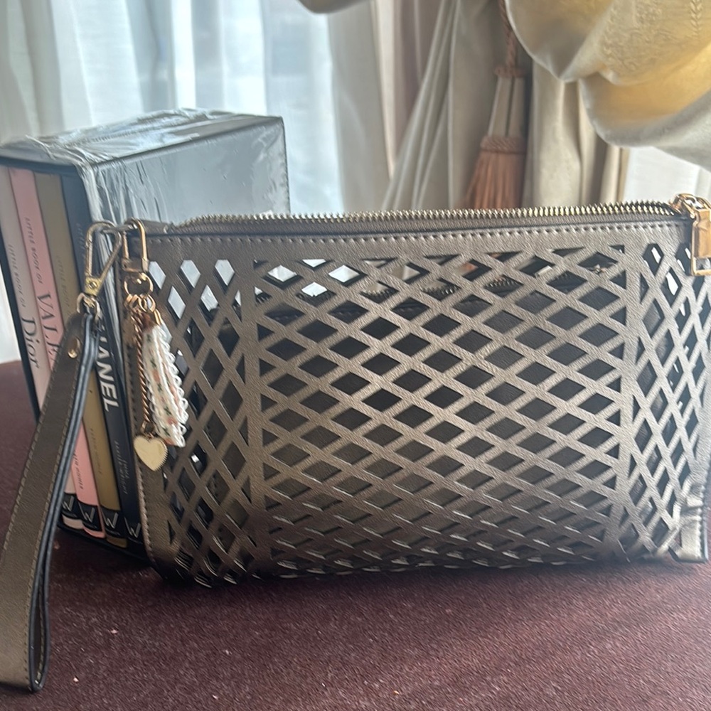 EUC Two in One Madison West GOLD Lattice Wristlet Clutch